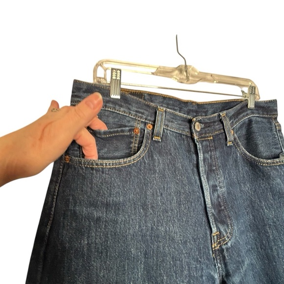 Levi’s Classic Dark Wash 501 Button Fly 5-Pocket Blue Jeans Sz 32” x 30” - Picture 7 of 12